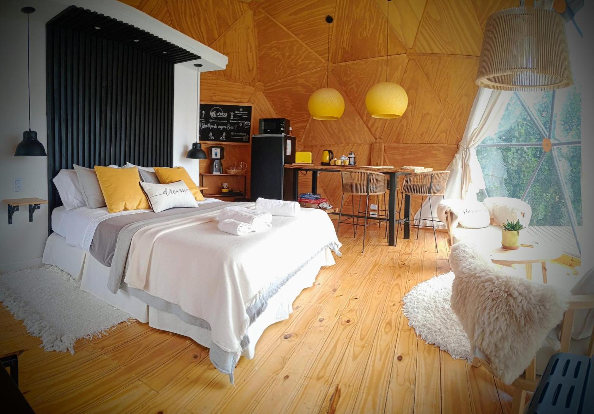 Boreas Ecoluxury Glamping Эль-Калафате Экстерьер фото